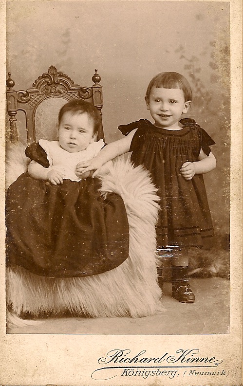 Their sons Theo (1896-1968) and Erich (1895-1916) Goldschmidt; Erich died in the trenches in WW1 near Lille (France); Theo moved to the USA after the war.