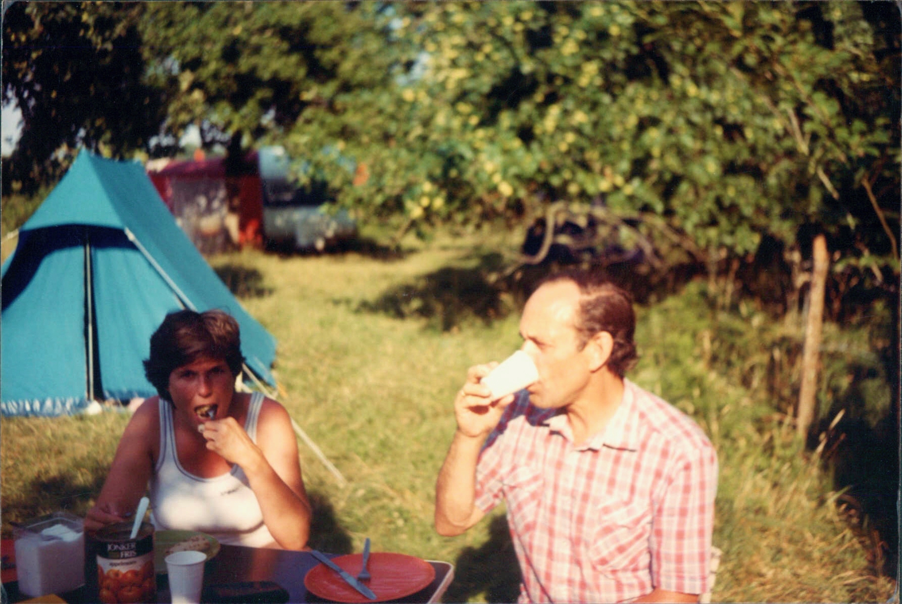Zomer 1982: kampeervakantie in Bretagne.