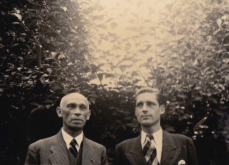 Nathan Heger and his son Willy Heger, Delmenhorst, summer 1938. Willy moved to Valparaoiso (Chili) around 1939. He desperately tried to get Nathan and Mathilde over to Chili, but didn't succeed.