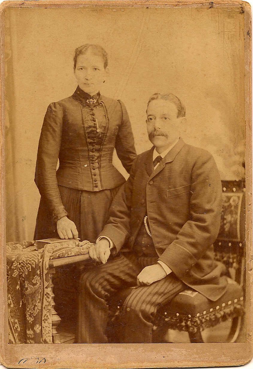 Parents of my great-grandmother Gretchen Lehmkuhl-Leeuwarden (1877-1952). Levi Nathan Leeuwarden (1843-1904) and Rossette Leeuwarden-Polack (1846-1900).