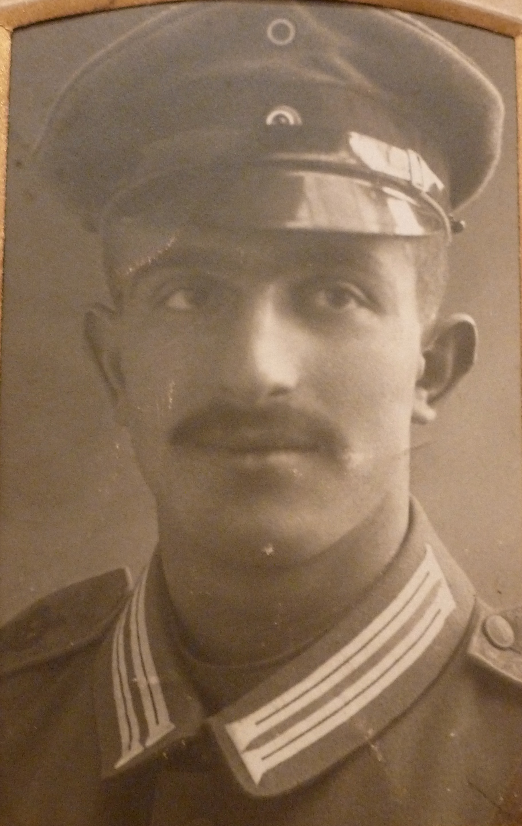 their son Richard Levy (1894-1974), tradesman.