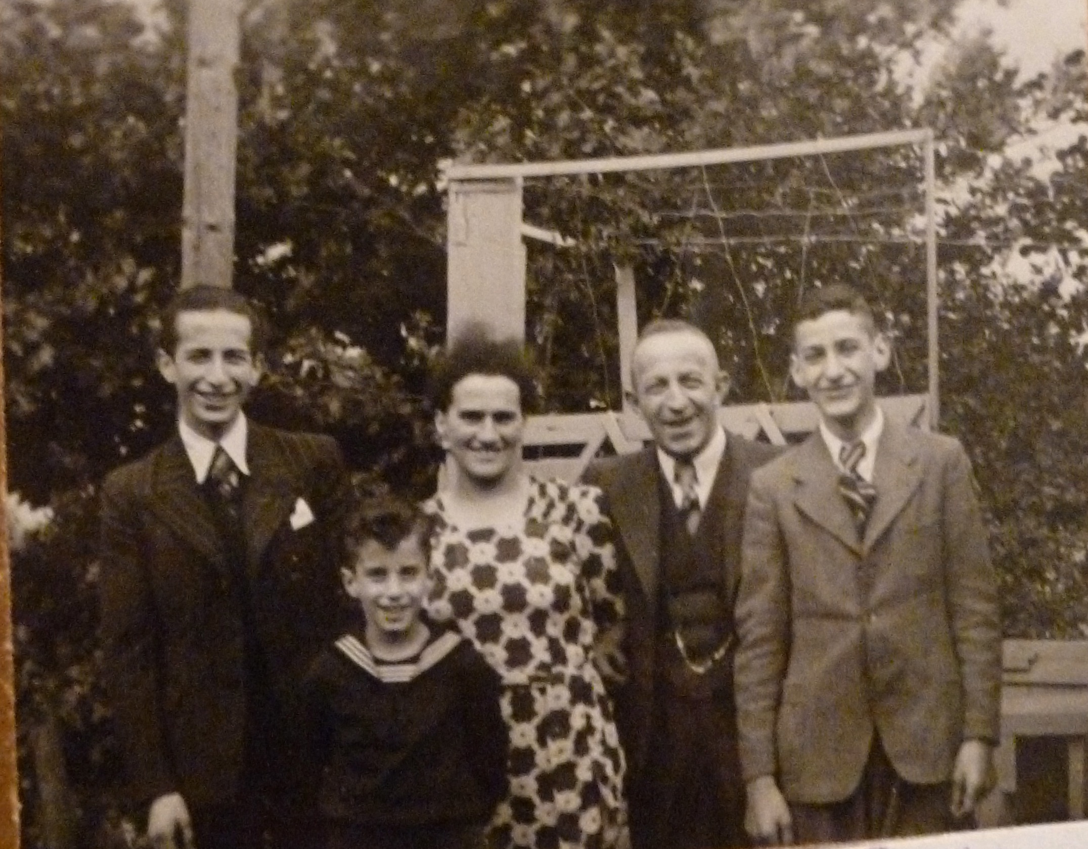 Manfred, Dagobert, Selma Simon-Levy Erwin Levy en Günther Levy.